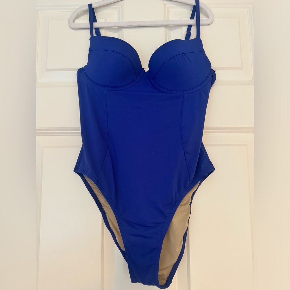 WOMENS size S WeWoreWhat cobalt one piece push-up swimsuit